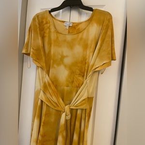 New without tag cumin/ creamy color dress womens